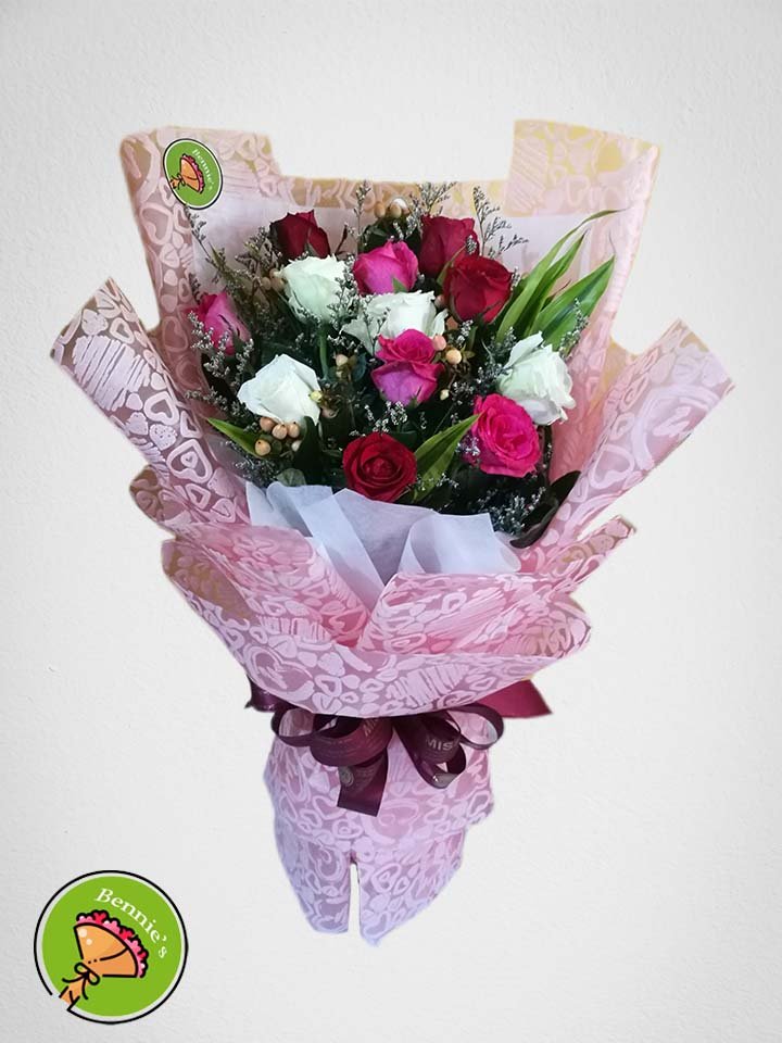 assorted color roses, red roses, white roses, fuchsia pink roses, pink roses, bouquet, rose bouquet, bennies flowers